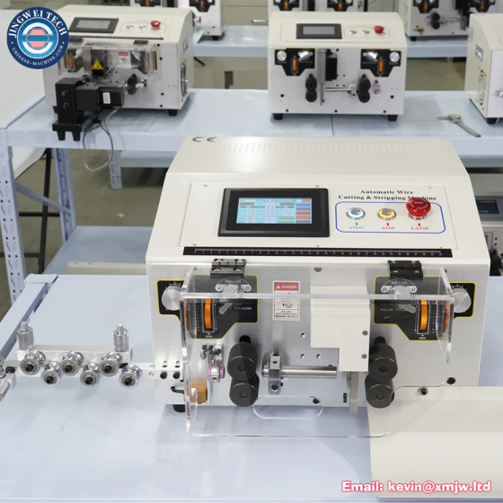 SWT508-MAX1-4-S Wire Stripping Machine - 4 Wheels, 25mmÂ² Touch Screen