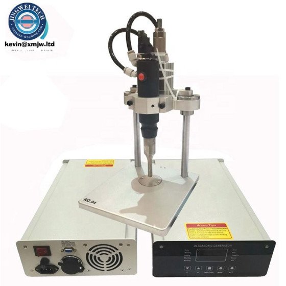 Ultrasonic Fabric Welding Machine Spot Machinery Ear-loop 3ply Face Mask Spot Welding Fixing Machine